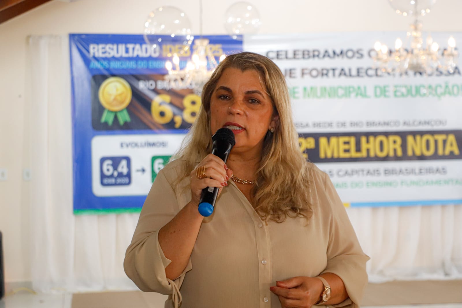 Foto Kelce Nayra Paes
