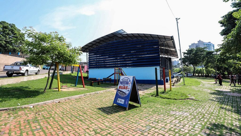 Prefeitura de Rio Branco vistoria obras da quadra esportiva do bairro Nova Estação e anuncia novos investimentos para conclusão do espaço 1 Investimentos para concluir quadra esportiva Nova Estacao 8 e1792594153732