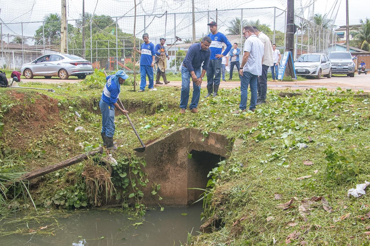 Limpeza do Igarape Fundo 8