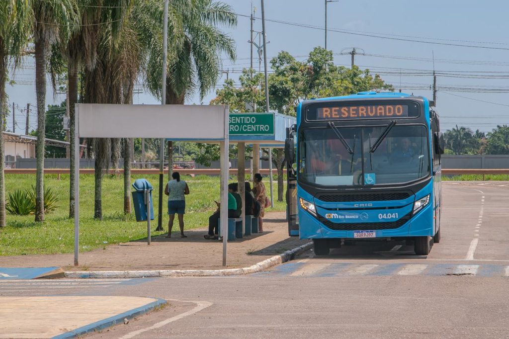 Prefeitura de Rio Branco disponibiliza transporte gratuito para atendimento de transferência de saldo na Rodoviária Internacional 6 Renovacao de creditos de onibus Fotos Marcos Araujo 13
